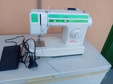 Singer macchina per cucire 9802C