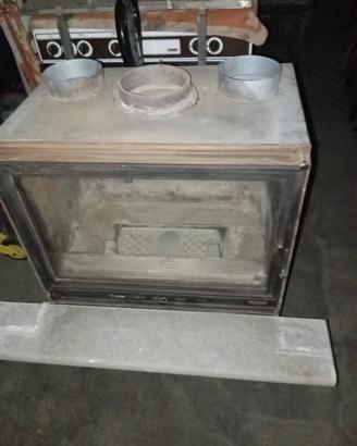 inserto camino su struttura 