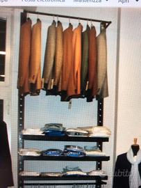 Ripiani e appendiabiti