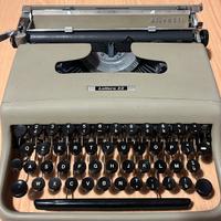 OLIVETTI Lettera 22 prima serie con valigetta