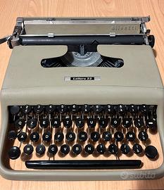 OLIVETTI Lettera 22 prima serie con valigetta