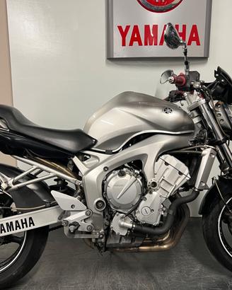 Yamaha FZ6
