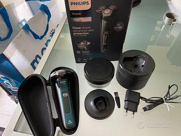Rasoio elettrico Philips Series 7000 completo