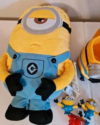 peluches,tazza,pupazzetti tutto nuovo