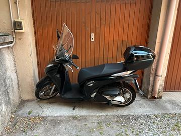 Honda sh 350