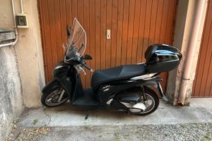 Honda sh 350