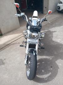 Hyosung Aquila GV 650