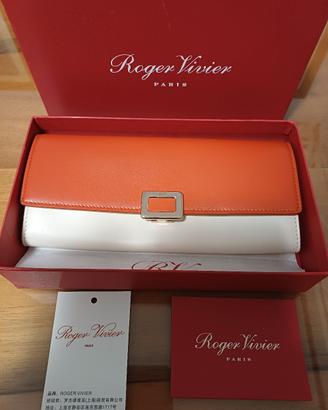 Portafogli donna Roger Vivier Paris. In pelle.