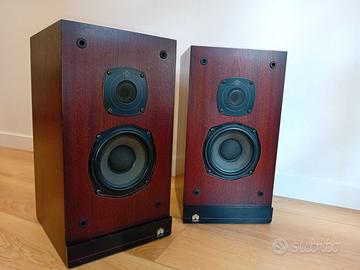 Castle Durham vintage speakers