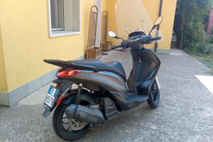 Piaggio Medley 125 ABS – Grigio Titanio – Ottime c