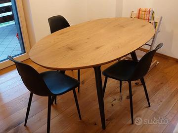 Tavolo allungabile con sedie