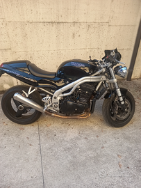 Triumph speed triple 900