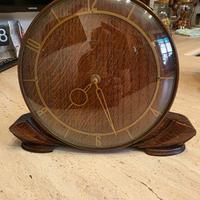 Antico orologio da tavolo