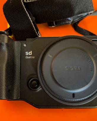 Sigma SD Quqttro + 30mm + 17-70 f 2.8-4