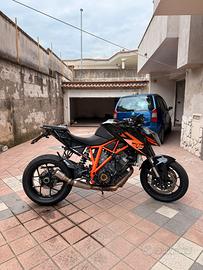 Ktm 1290 superduke r