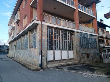 I laboratorio/magazzino