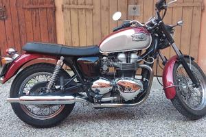 Triumph Bonneville 2002
