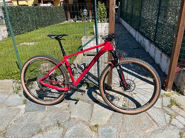 Mtb Rockrider xc500 tg L completamente modificata