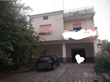 villa immersa nel verde