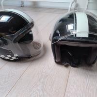Due caschi Caberg