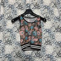 Top donna floreale a rete elasticizzato