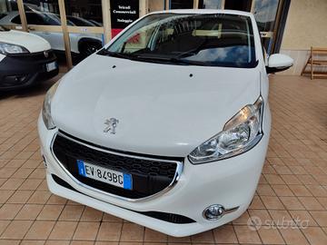 Peugeot 208 1.4 e-HDi 68 CV S&S robotizzato 5 port
