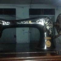 Macchina per cucire d'epoca, 1920 circa, Singer.