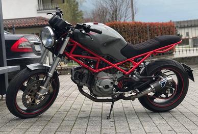 Ducati Monster 600 - 2000 cafe racer