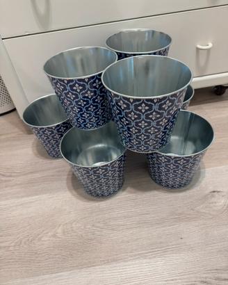 10 vasi in latta