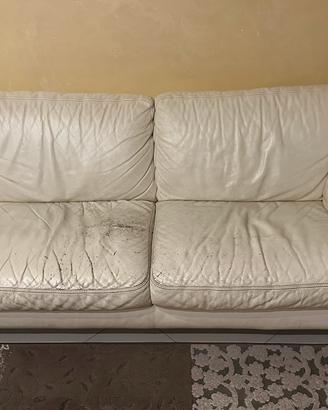 Divano 2  posti usato