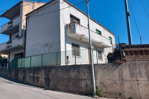 Due appartamenti - giardino - terrazzo