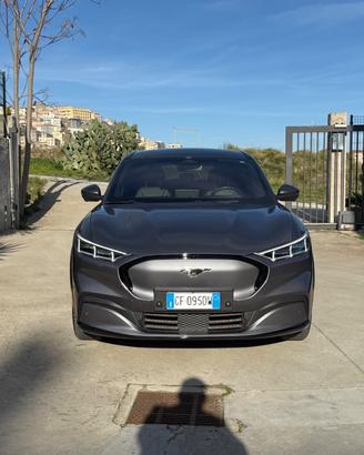 Ford Mustang Mach-E AWD Extended Range First Editi