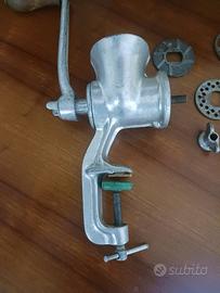 Macchinetta macina carne manuale, marca 3 stelle