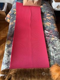 Tappetino da Yoga e per Pilates esercizi vari.