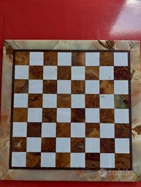 scacchiera in marmo