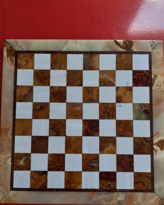 scacchiera in marmo