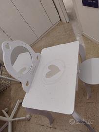 Consolle trucco per bambini 