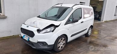 Ford courier incidentato 26000km- 2021