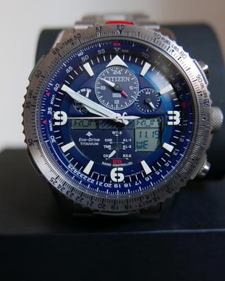 Citizen Skyhawk Super titanio