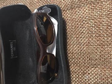 Occhiali usati da sole da donna