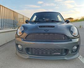 Mini John Cooper Works 211cv #GM