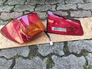 luci posteriori lato sx