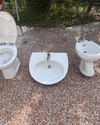 Trio sanitari