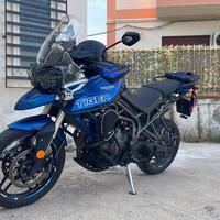 Tiger 800 XRT (modello super accessoriato)