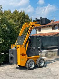 P191 - Mini Pala GEHL SL 1625