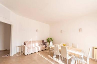 Appartamento di 142 m² con 4 locali e box auto a S