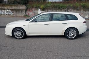 Alfa romeo 159 1.9 jtdm sw, mod distinctive,