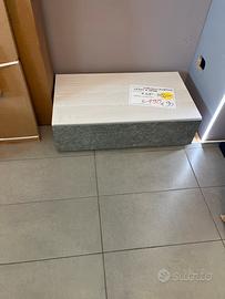 Comodino con frontale pietra