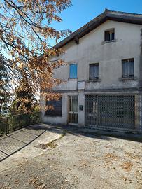 privato vende rustico e terreno