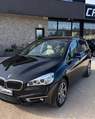 Bmw 2er Active Tourer 220d xDrive Luxury aut.